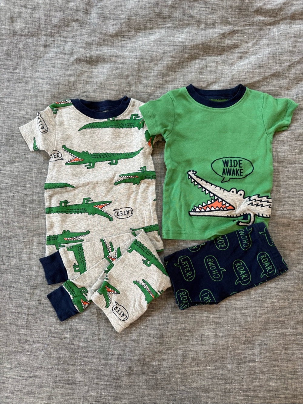 Carter’s short sleeve pajama set